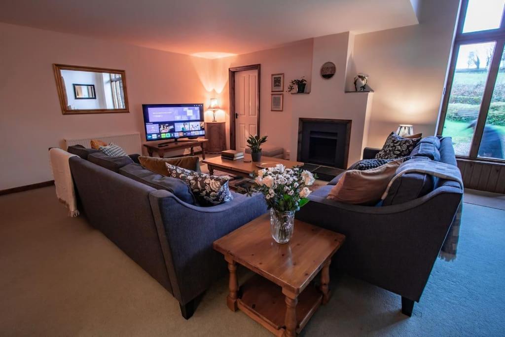 The Wheelhouse At Hewish Mill Villa Bittadon Luaran gambar